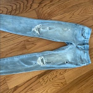 Light Wash American Eagle Jeggings